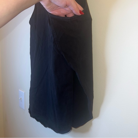 Madewell Black Curved Hem Tank Top with Side Slits - Size Small - Picture 4 of 6